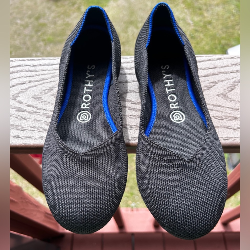 Rothy's “The Flat” Black Knit Rounded Toe with Blue Interior Trim Sz 7.5